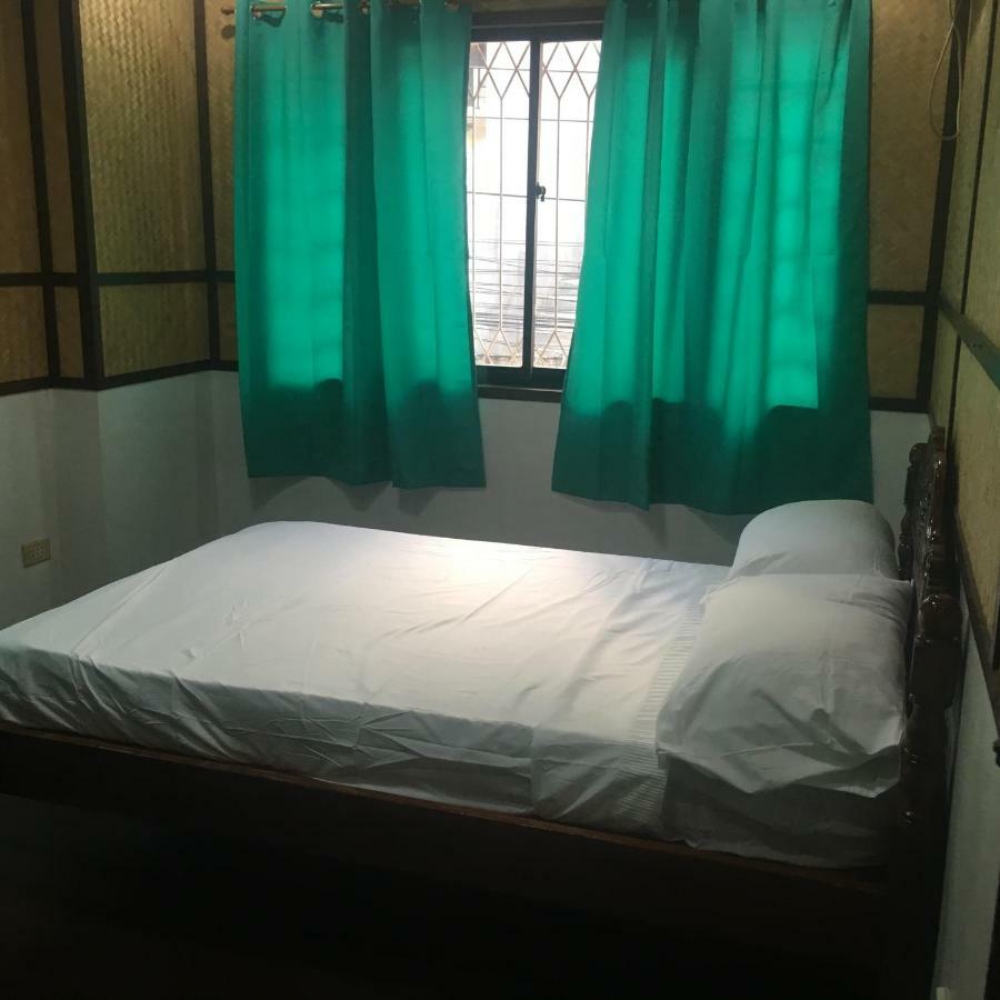 Joyful Island Hostel Lapu-Lapu City Bagian luar foto