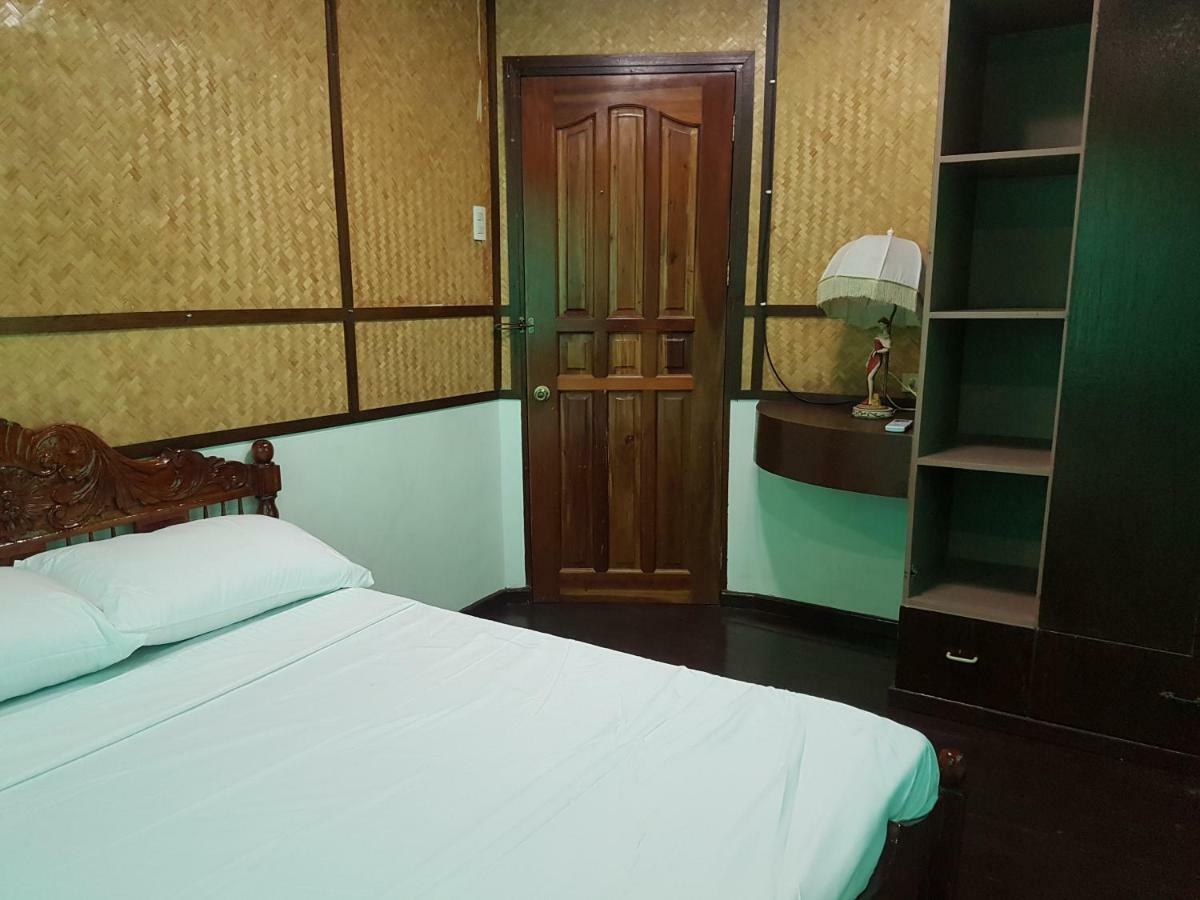 Joyful Island Hostel Lapu-Lapu City Bagian luar foto