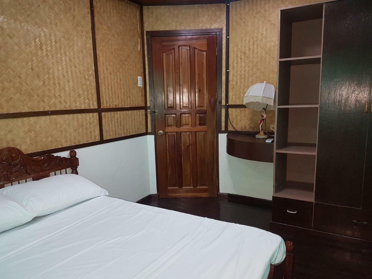 Joyful Island Hostel Lapu-Lapu City Bagian luar foto